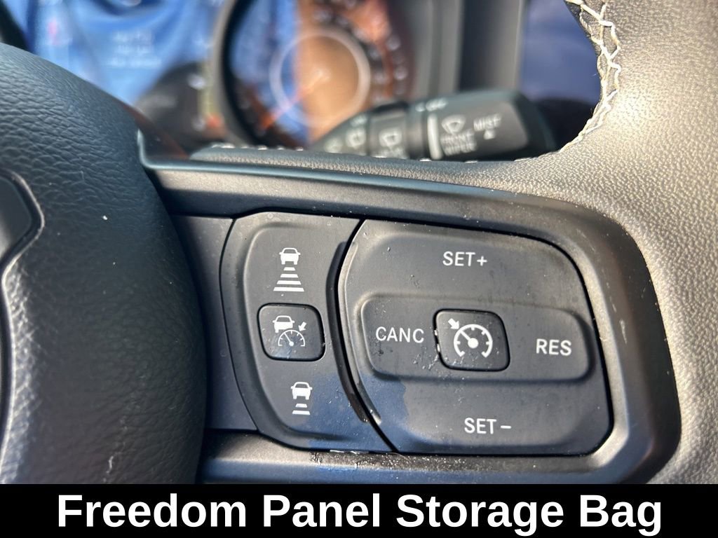 Used 2025 Jeep Wrangler Unlimited Rubicon AWD/4WD image 43