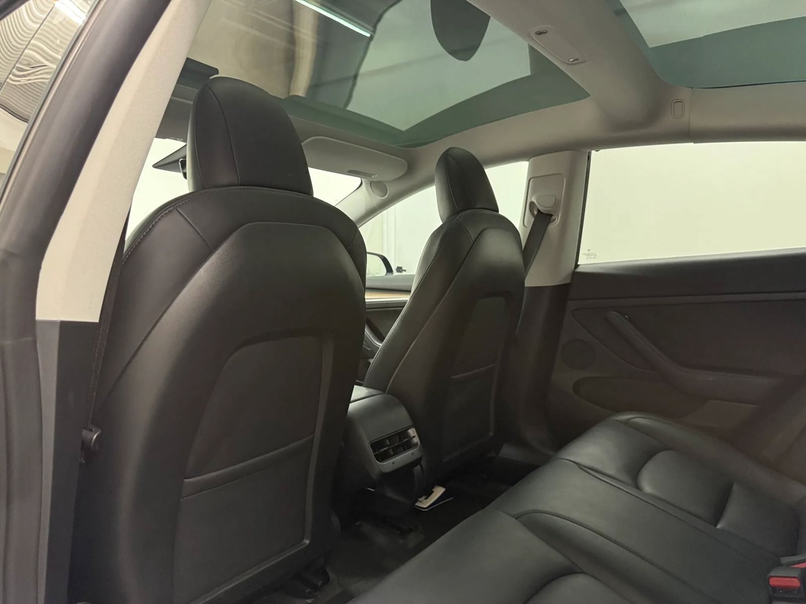 Used 2022 Tesla Model 3 RWD image 16