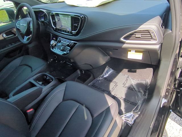 New 2026 Chrysler Pacifica Select FWD image 33