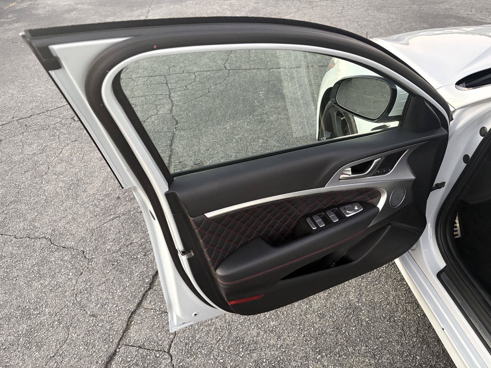 Used 2019 Genesis G70 3.3T image 20