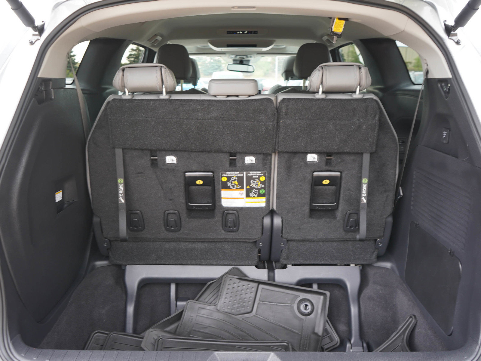 Used 2025 Toyota Sienna XLE w/ XLE Plus Package AWD/4WD image 14