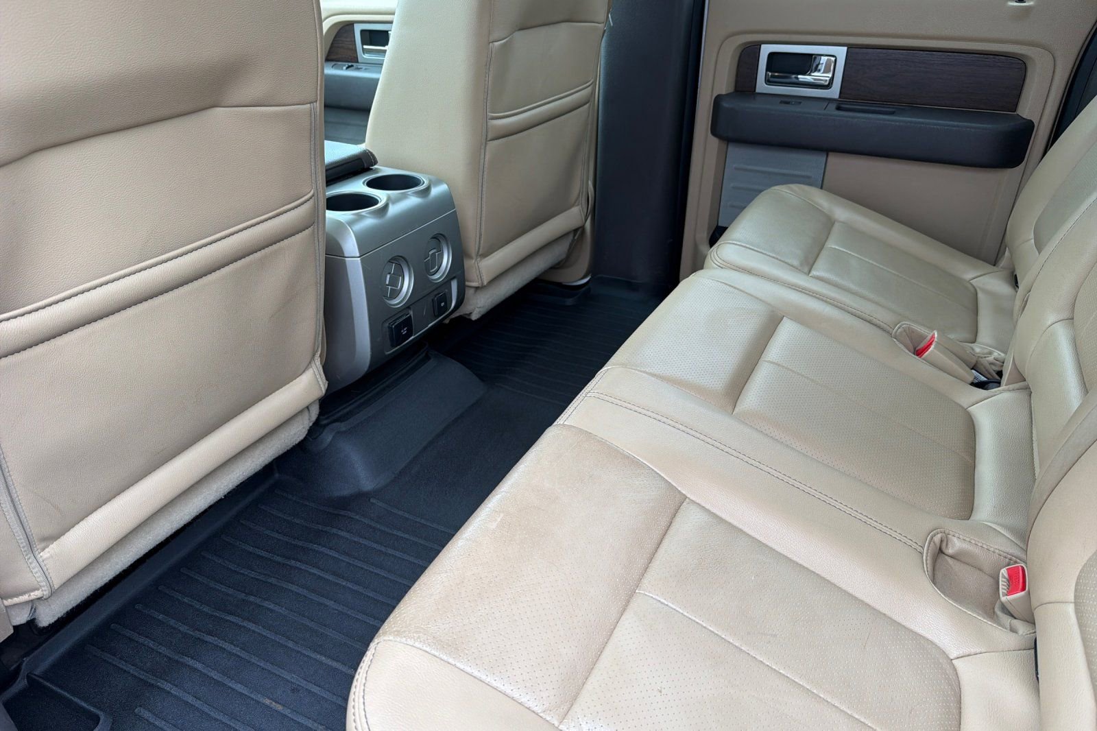 Used 2013 Ford F150 Lariat w/ Luxury Equipment Group image 12