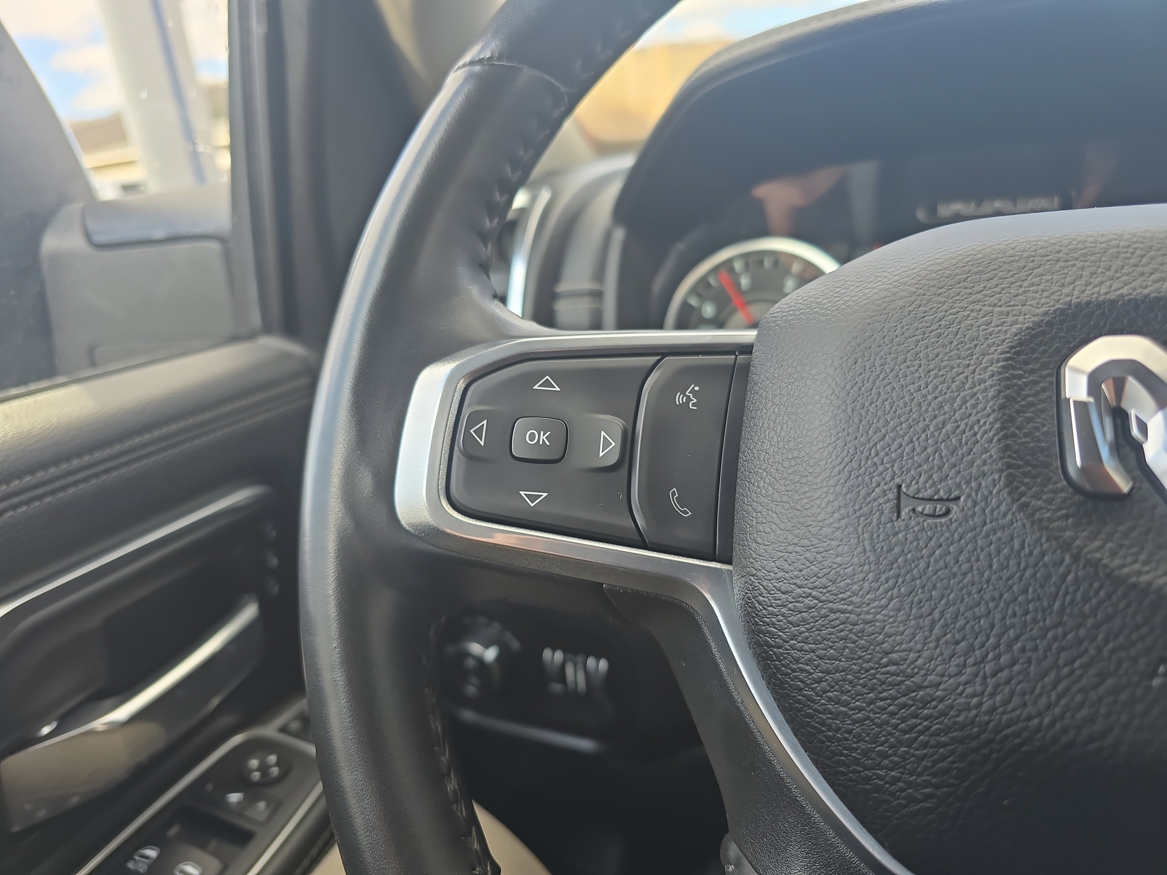 Used 2024 RAM 2500 Laramie image 21