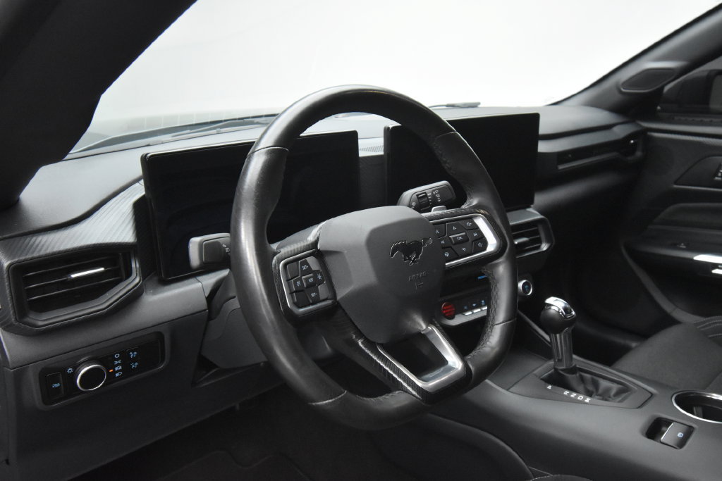 Used 2024 Ford Mustang GT RWD image 11