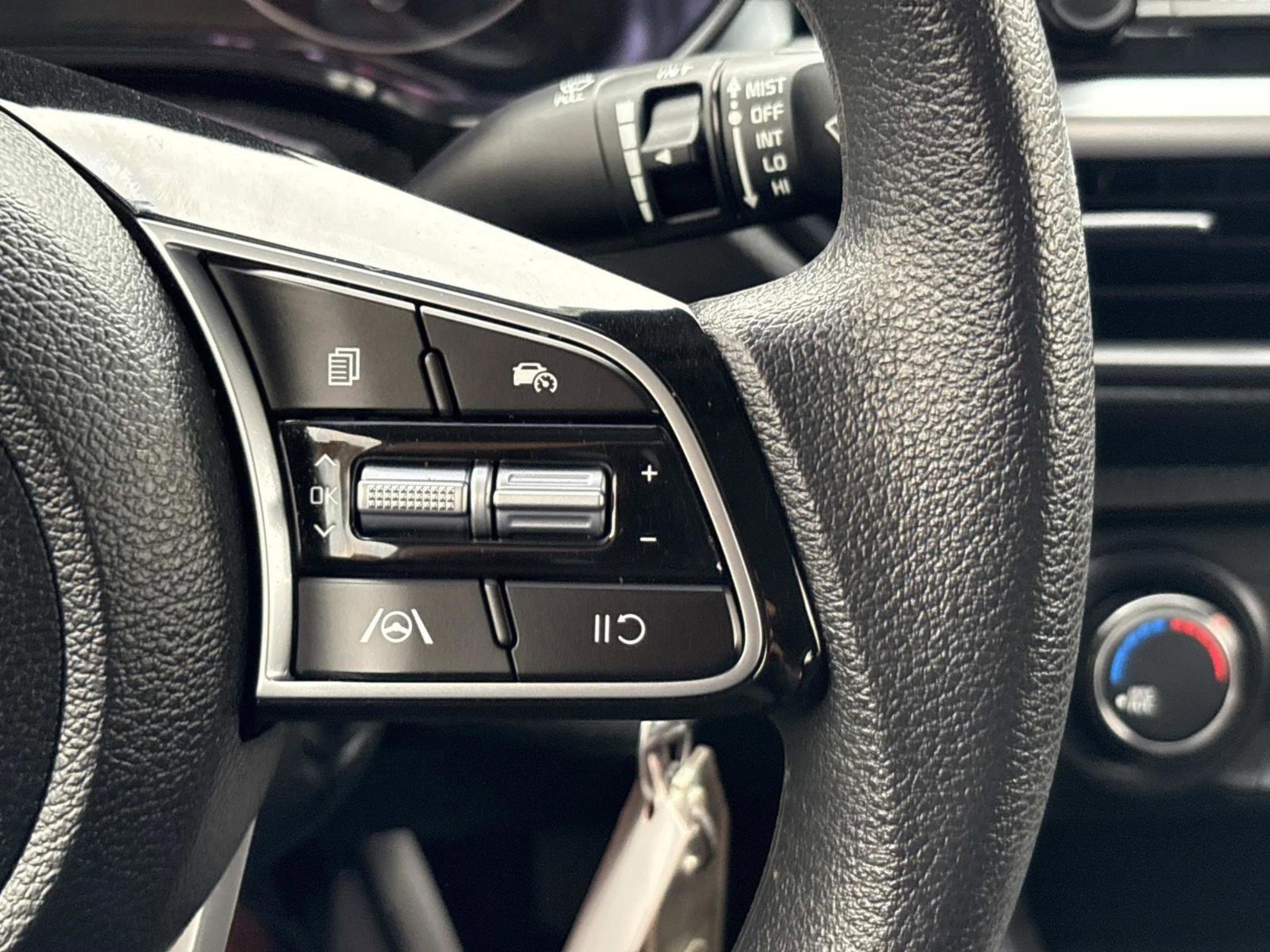 Used 2024 Kia Forte LXS image 25