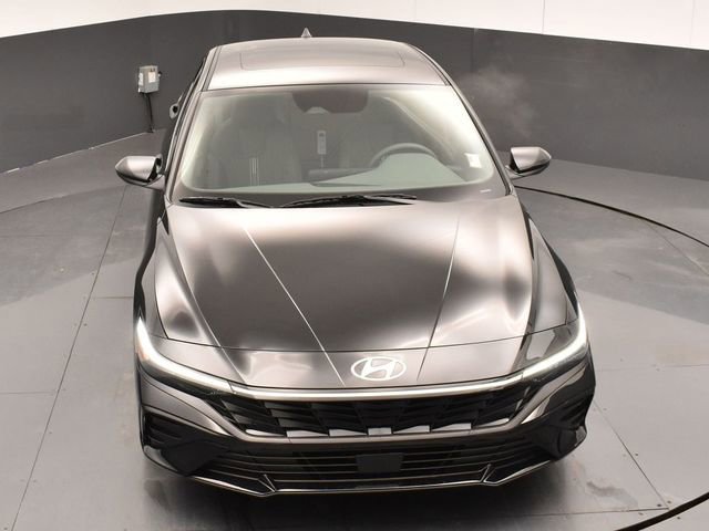 Used 2025 Hyundai Elantra SEL FWD image 47