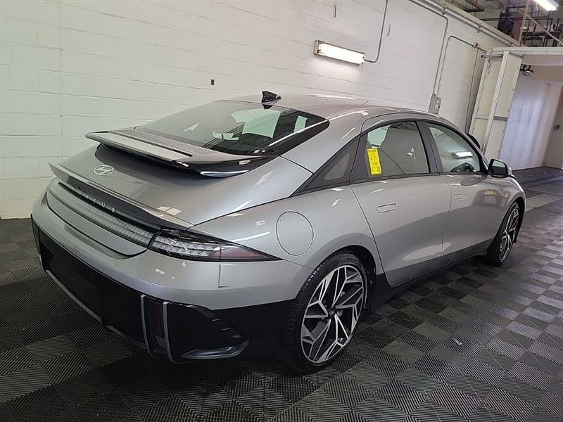 Used 2023 Hyundai Ioniq 6 SEL AWD/4WD image 12