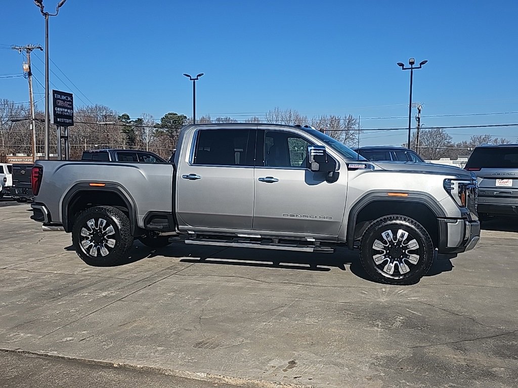 New 2026 GMC Sierra 3500 Denali image 2