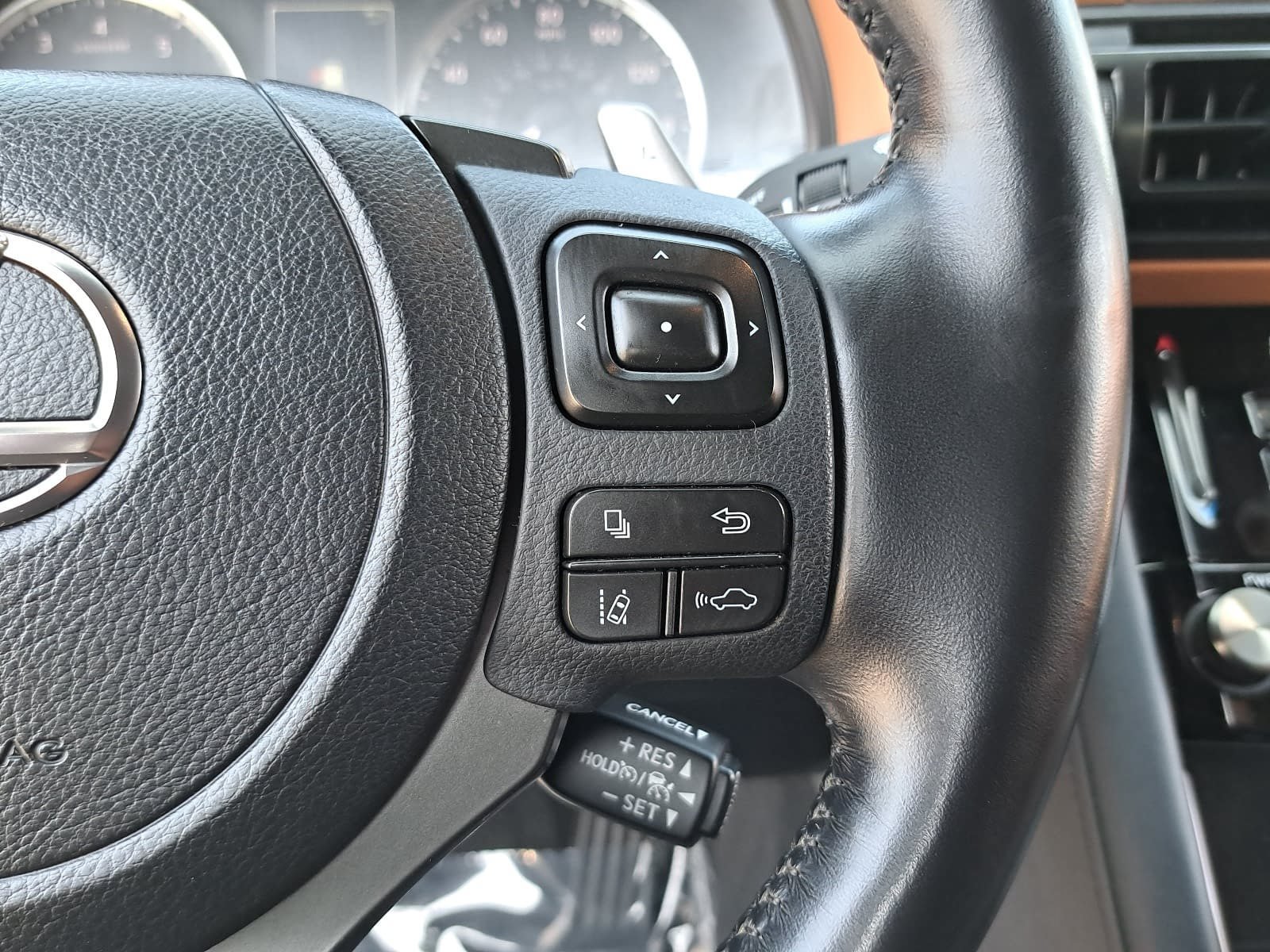 Used 2023 Lexus IS 300 w/ Premium Package RWD image 18