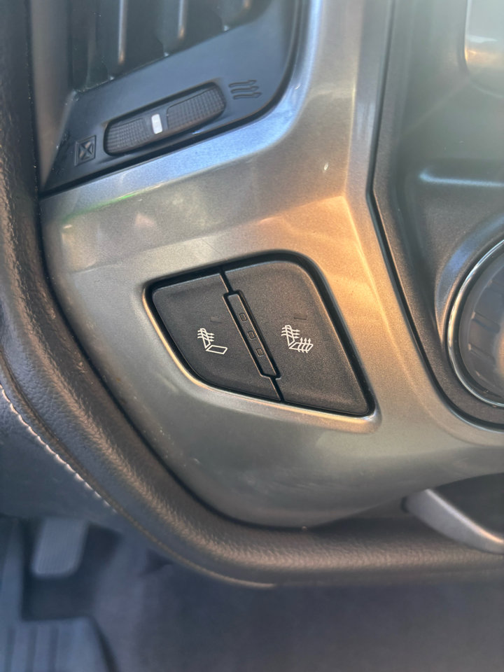 Used 2018 Chevrolet Silverado 1500 LTZ w/ Sport Package image 20