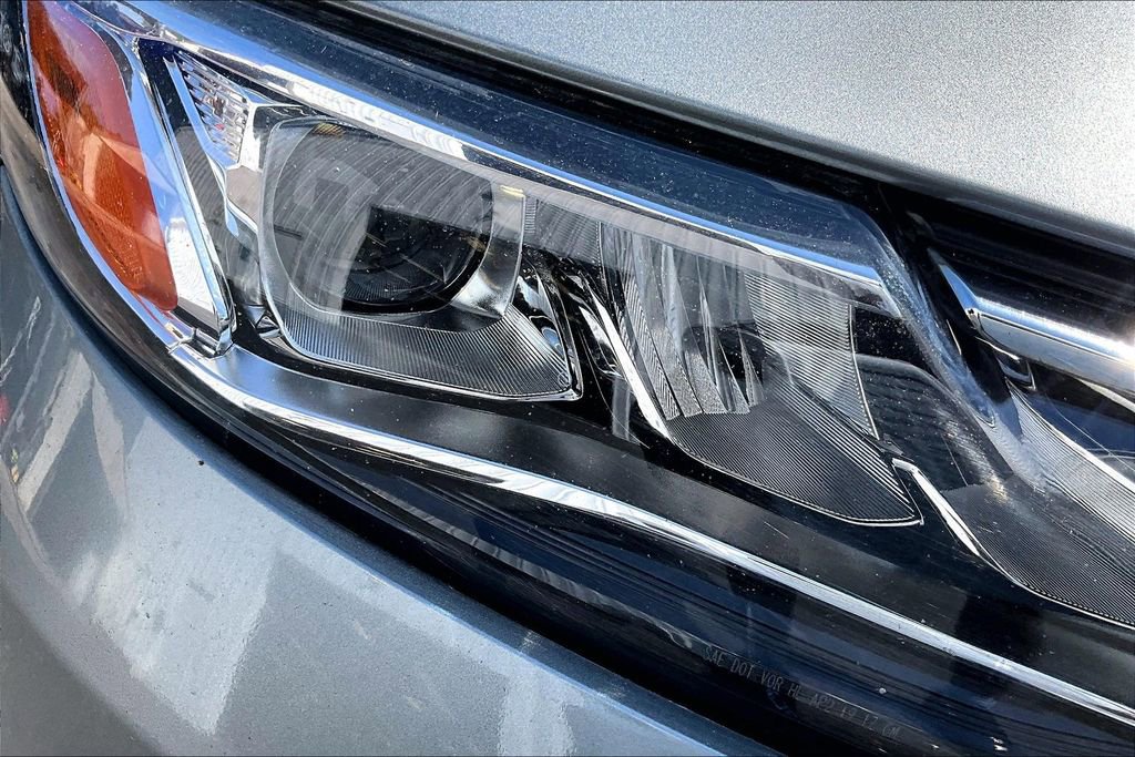 Used 2024 Chevrolet Malibu LT FWD image 30