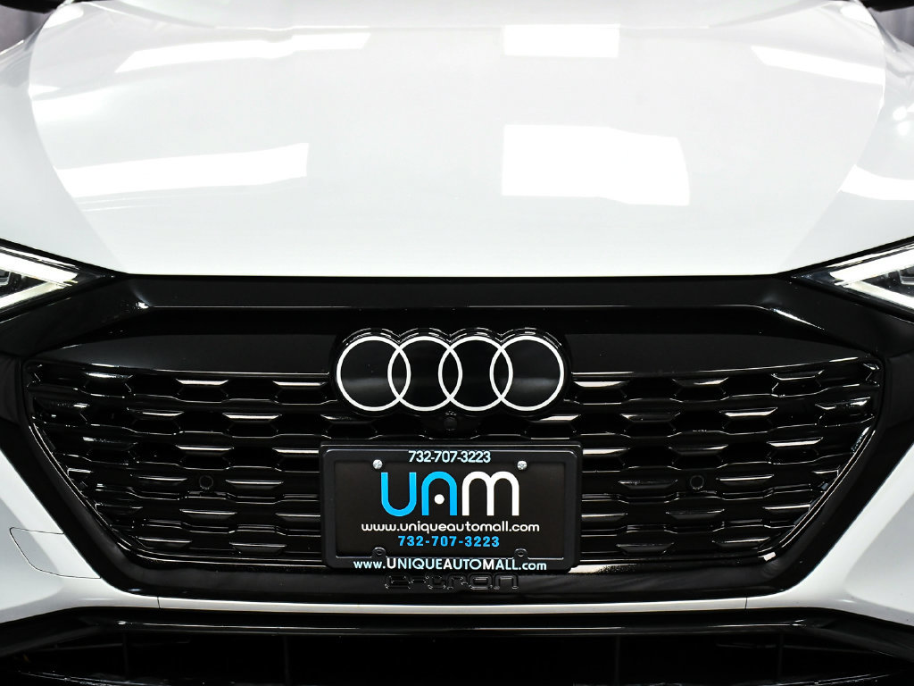 Used 2024 Audi Q8 e-tron Premium AWD/4WD image 71