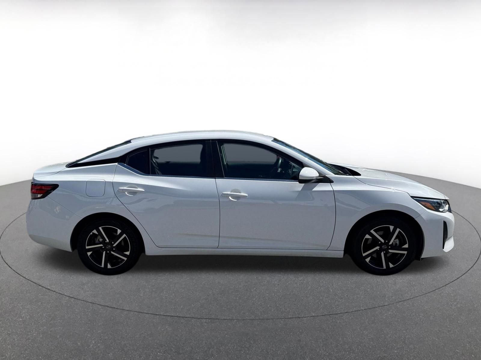 Used 2024 Nissan Sentra SV image 15