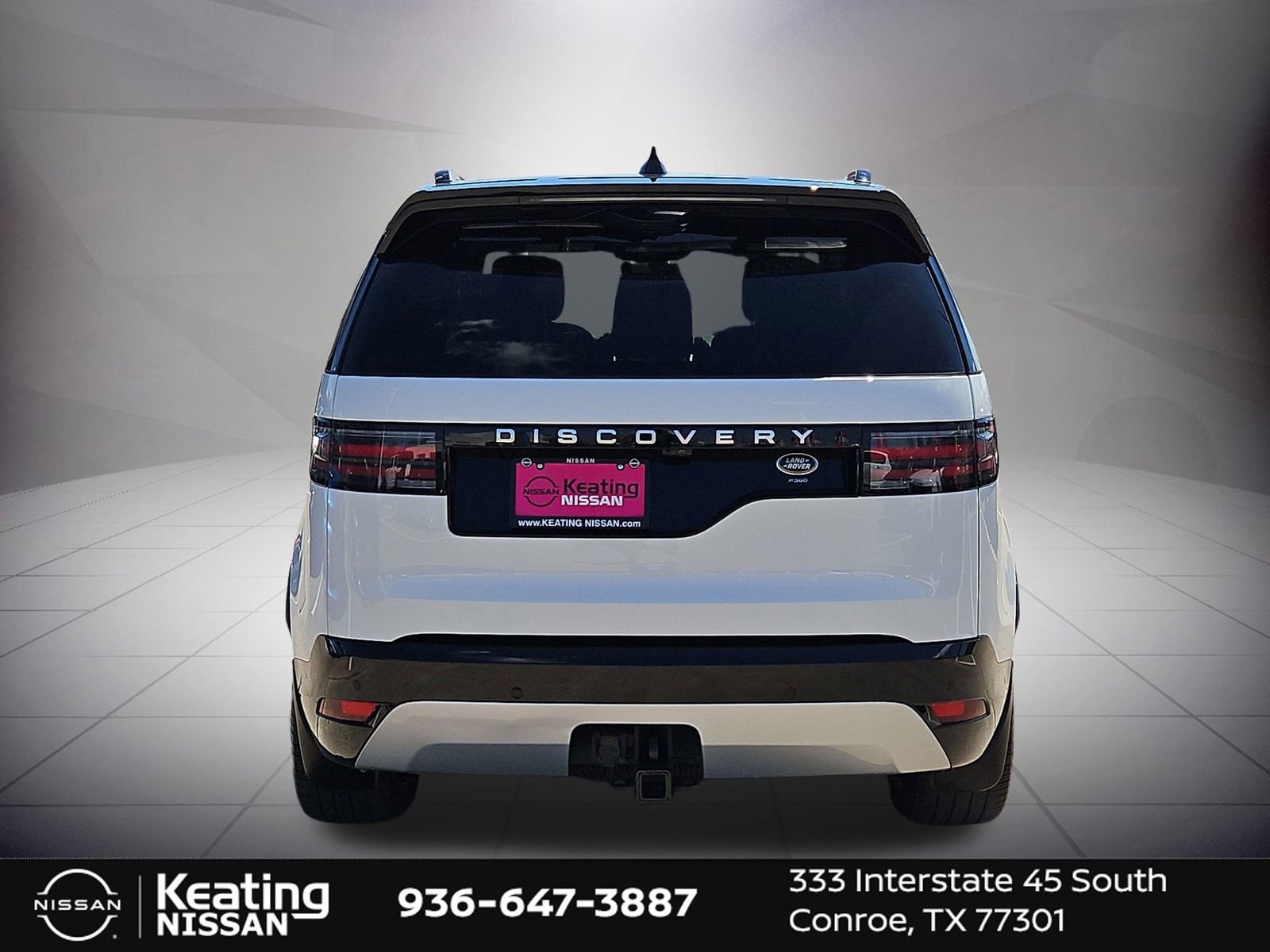 Used 2023 Land Rover Discovery Metropolitan Edition image 4