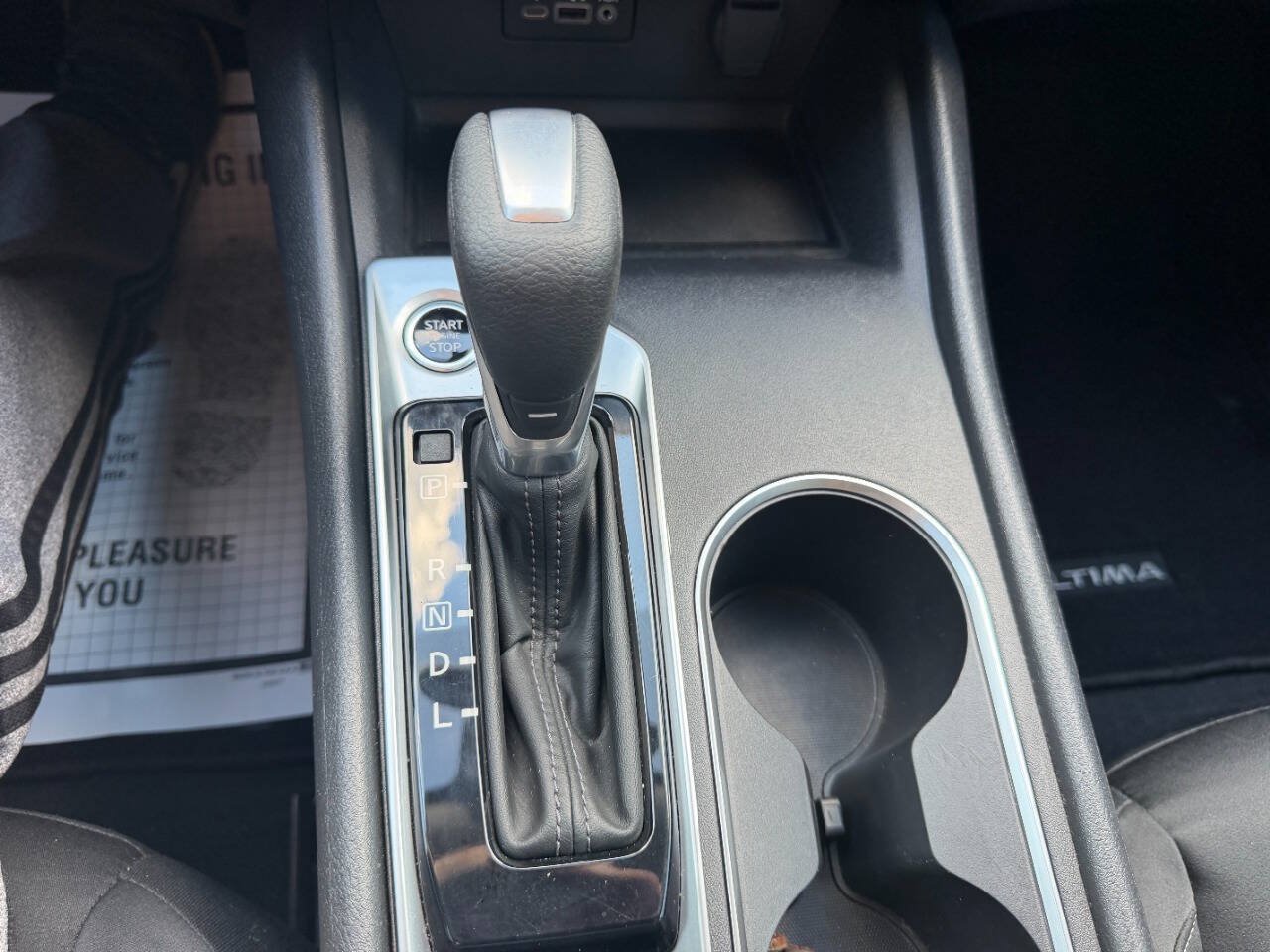Used 2022 Nissan Altima 2.5 SV FWD image 25