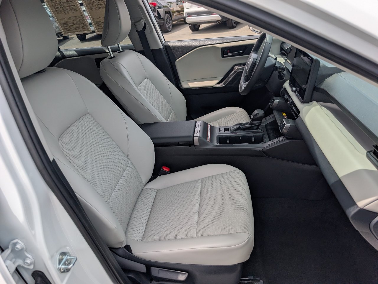 Used 2026 Toyota RAV4 XLE Premium FWD image 8