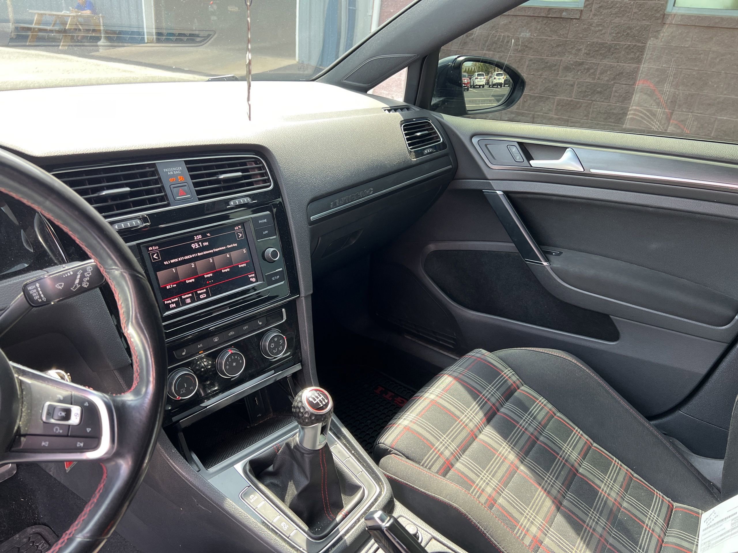 Used 2018 Volkswagen GTI S FWD image 9