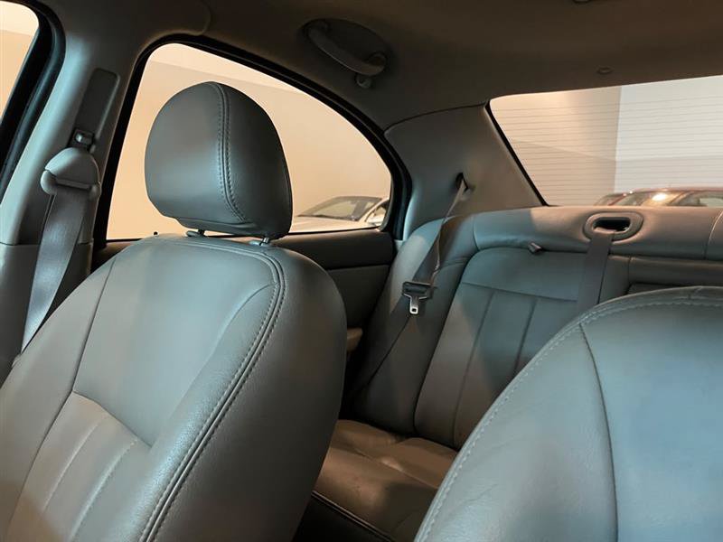 Used 2005 Mercury Sable LS FWD image 77