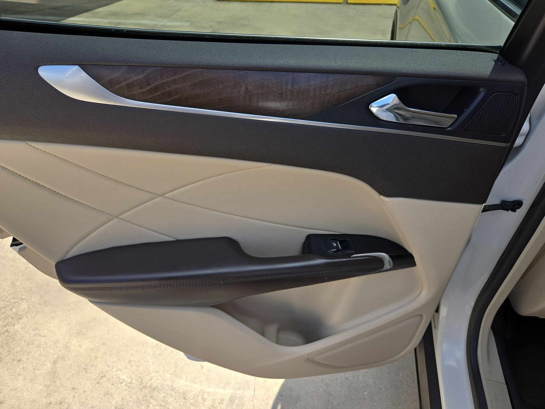 Used 2019 Lincoln MKC Reserve w/ MKC Climate Package FWD image 15