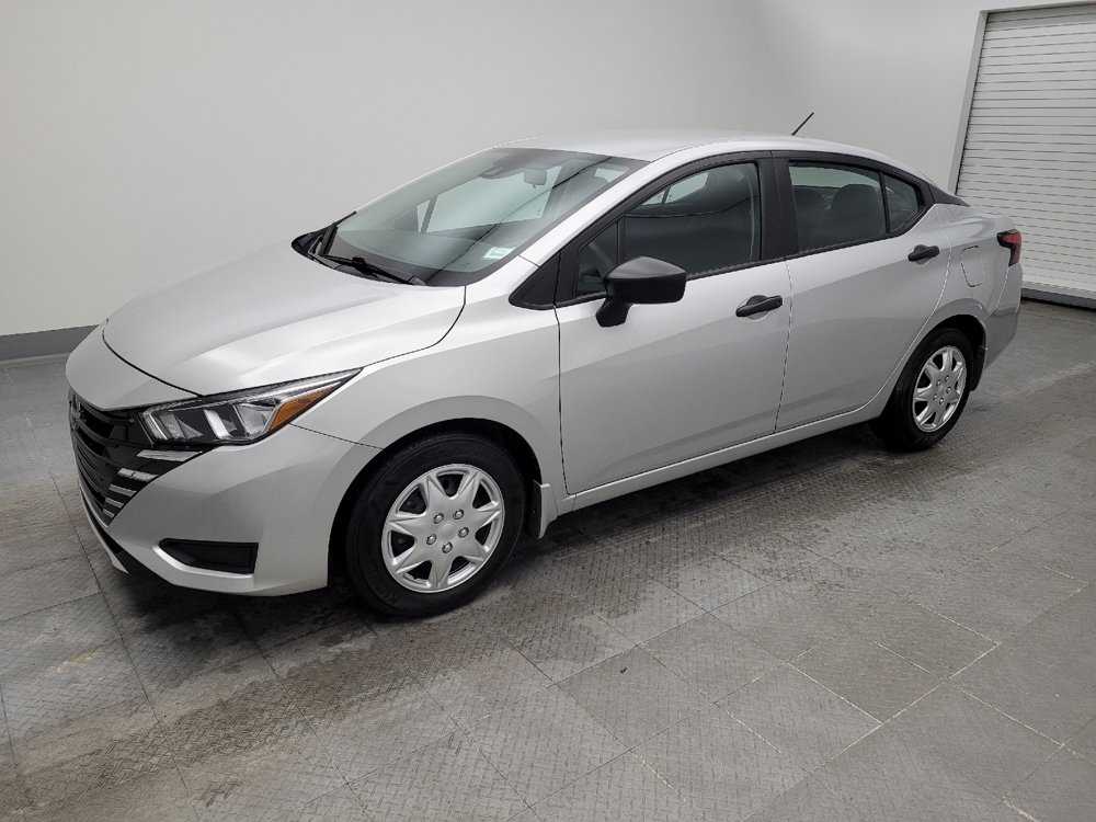 Used 2024 Nissan Versa S w/ Trunk Package image 2