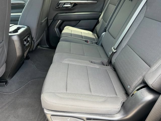 Used 2025 Chevrolet Tahoe LS RWD image 14