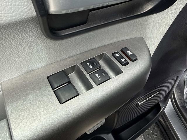 Used 2016 Toyota Sequoia Limited w/ Safety & Convenience Package image 10