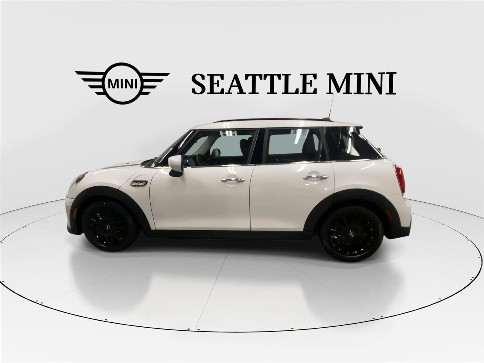 Certified 2023 MINI Cooper 4-Door Hardtop FWD image 7