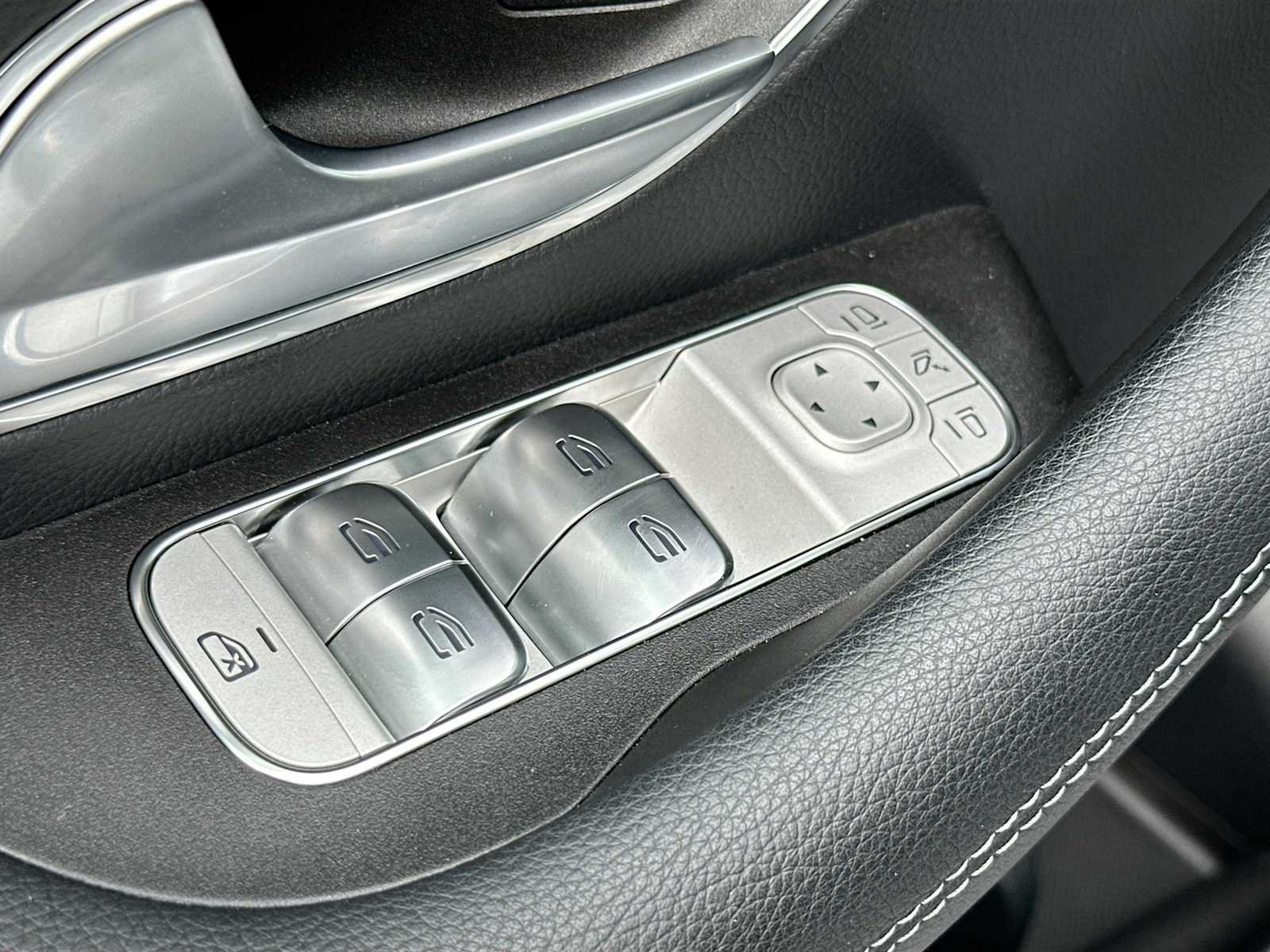 Used 2026 Mercedes-Benz GLS 450 4MATIC image 18