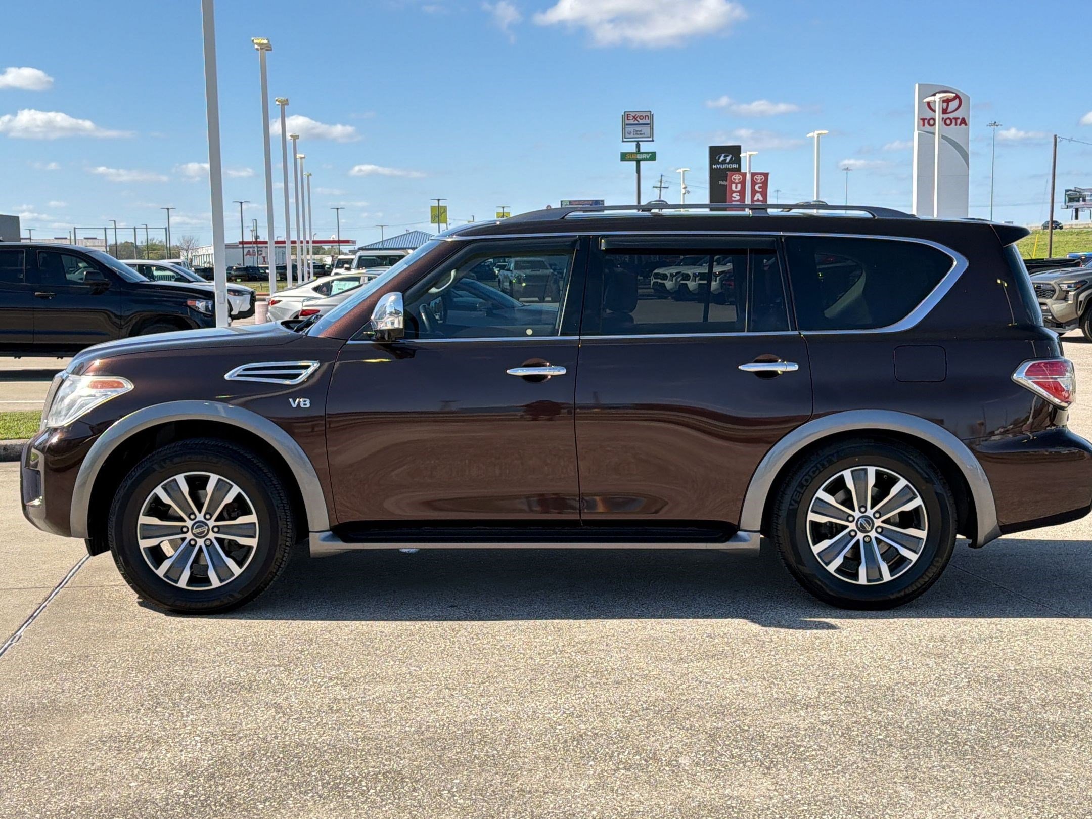 Used 2017 Nissan Armada SL w/ Technology Package image 2