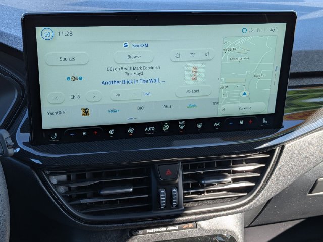 Certified 2025 Ford Escape ST-Line w/ Tech Pack #1 AWD/4WD image 11