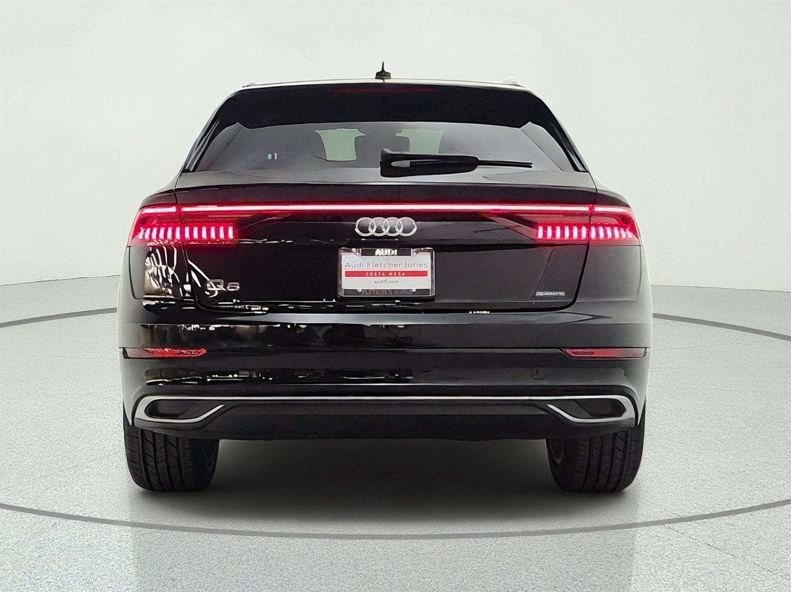 Used 2023 Audi Q8 Premium w/ Convenience Package AWD/4WD image 6