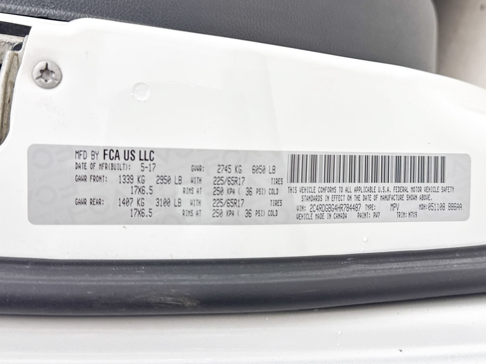 Used 2017 Dodge Grand Caravan SE FWD image 29
