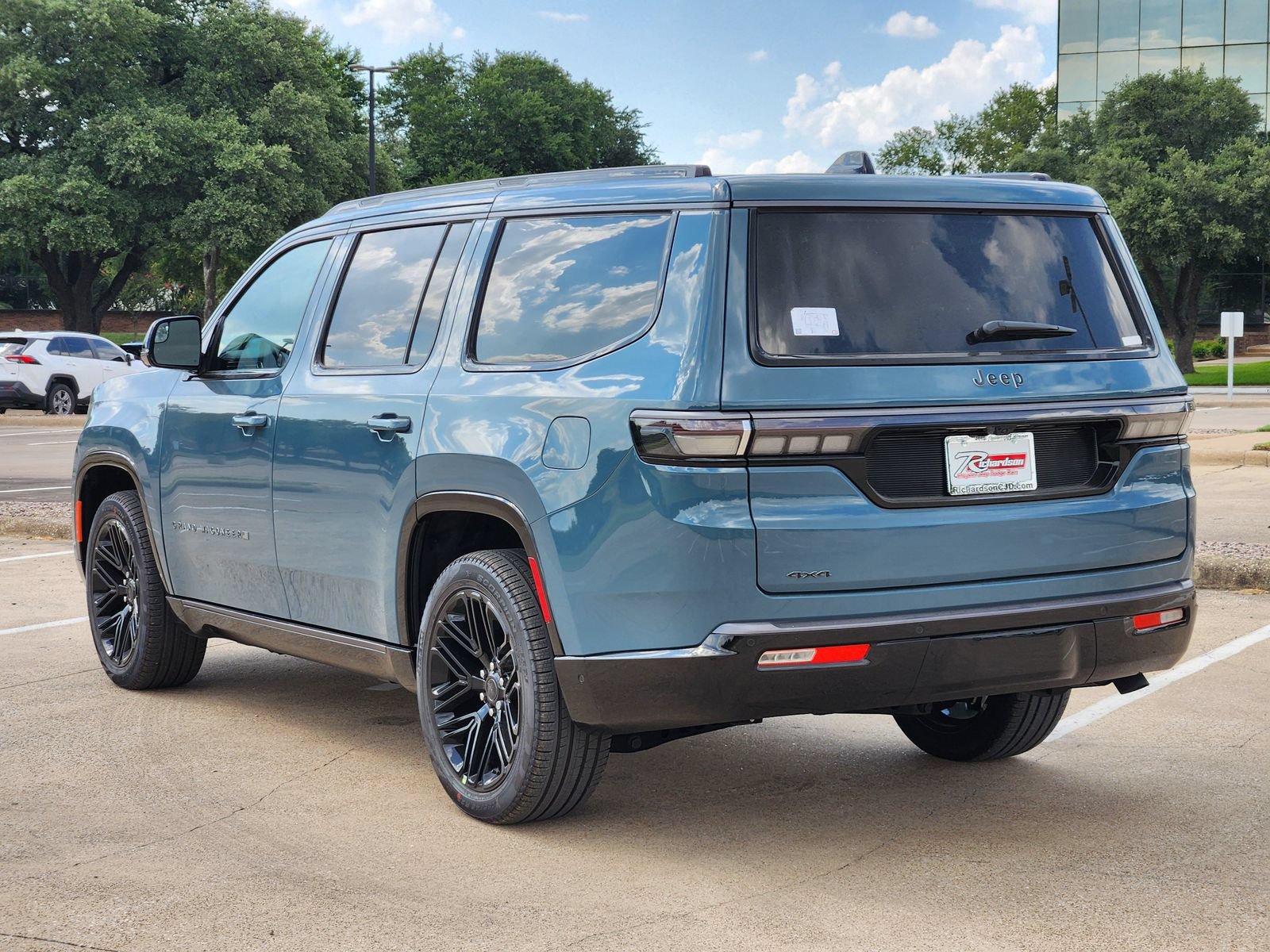 New 2026 Jeep Grand Wagoneer Limited AWD/4WD image 4