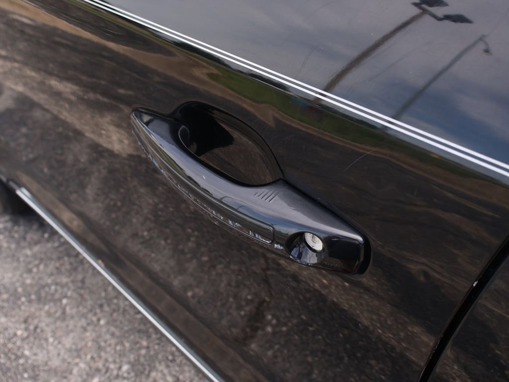 Used 2017 Lincoln MKC Reserve FWD image 15