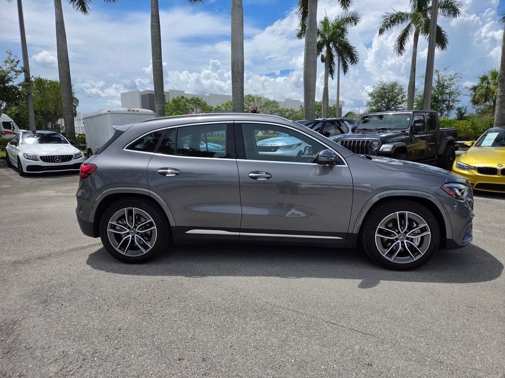 Used 2025 Mercedes-Benz GLA 35 AMG 4MATIC w/ Exclusive Trim Package image 8