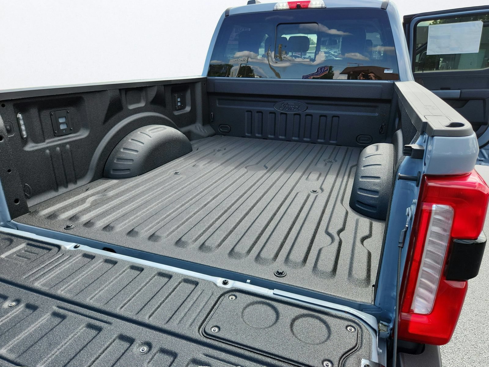 New 2026 Ford F250 Lariat w/ Black Appearance Package AWD/4WD image 31