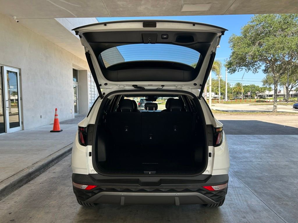 Used 2022 Hyundai Tucson Limited w/ Cargo Package FWD image 26