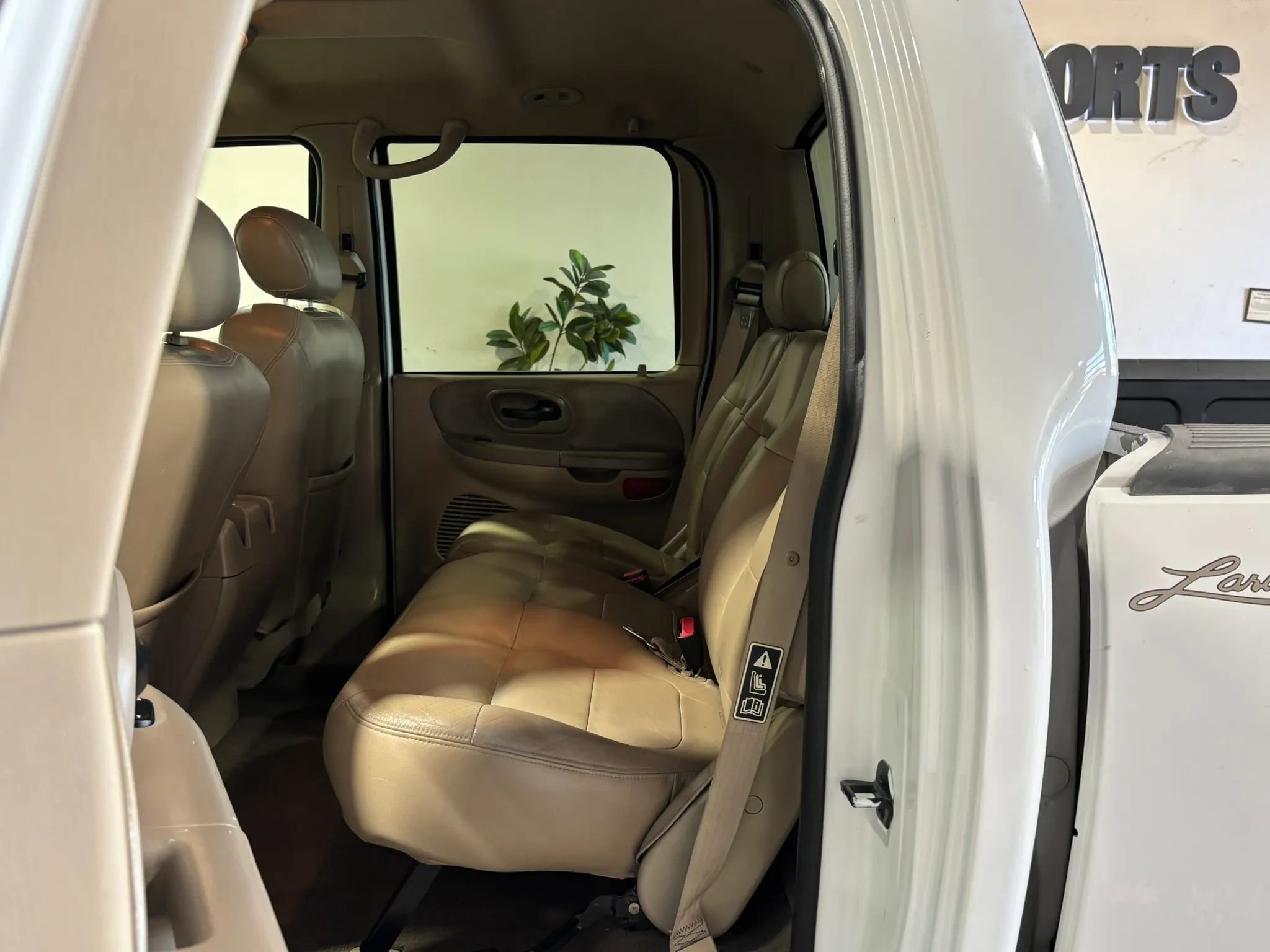 Used 2001 Ford F150 XLT AWD/4WD image 10