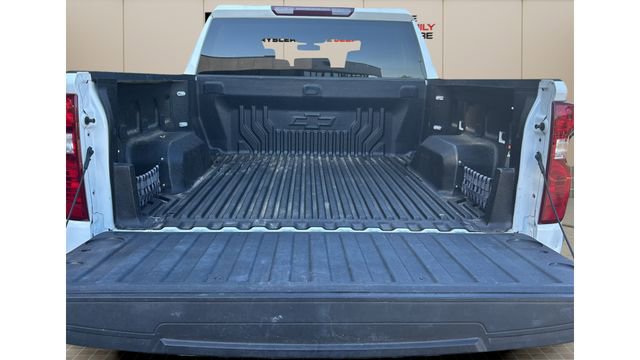 Used 2022 Chevrolet Silverado 1500 LT RWD image 9