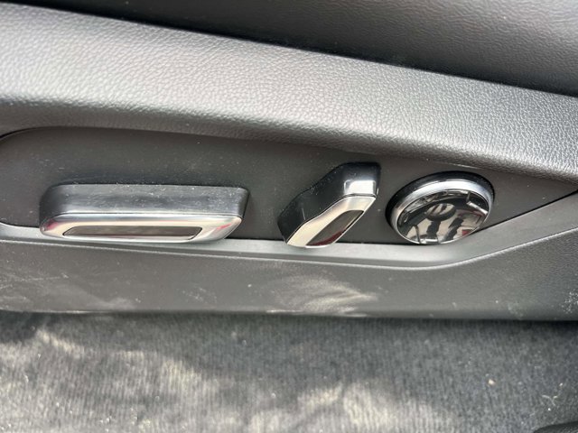 Used 2023 Acura MDX A-Spec image 18