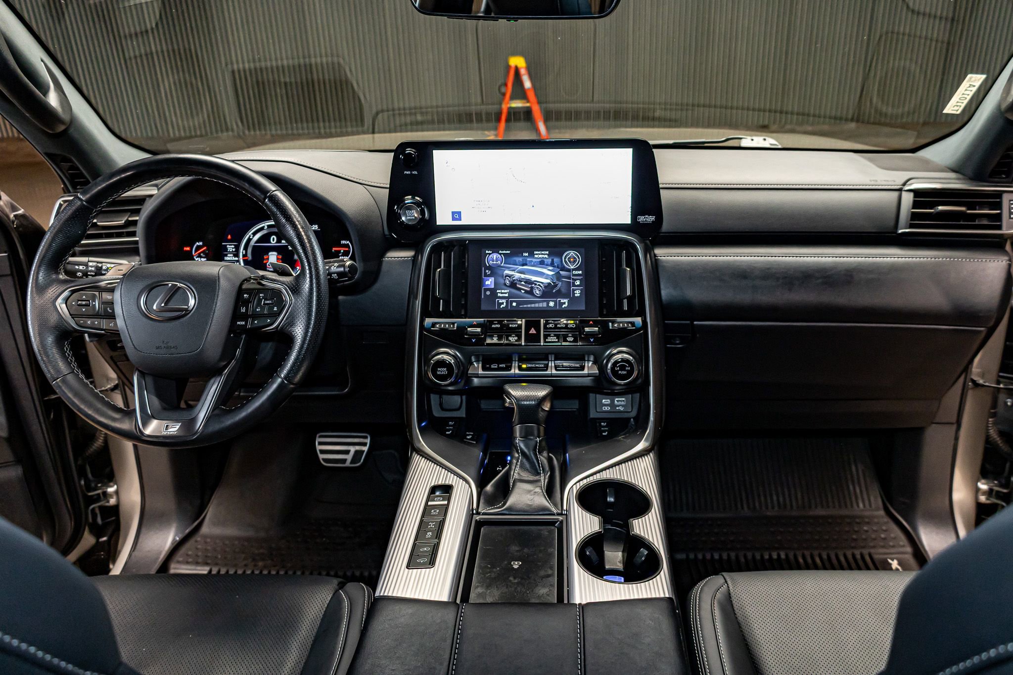 Used 2022 Lexus LX 600 F Sport w/ Accessory Package (Z1) image 17