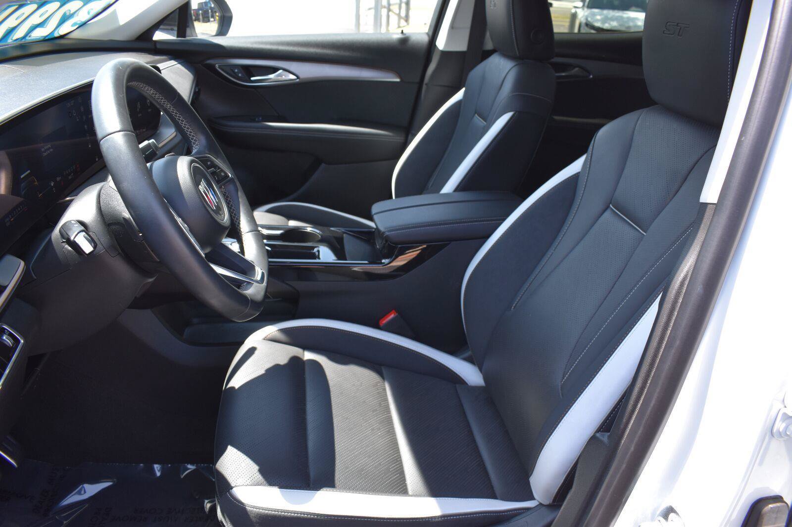 Used 2024 Buick Envision Sport Touring AWD/4WD image 23