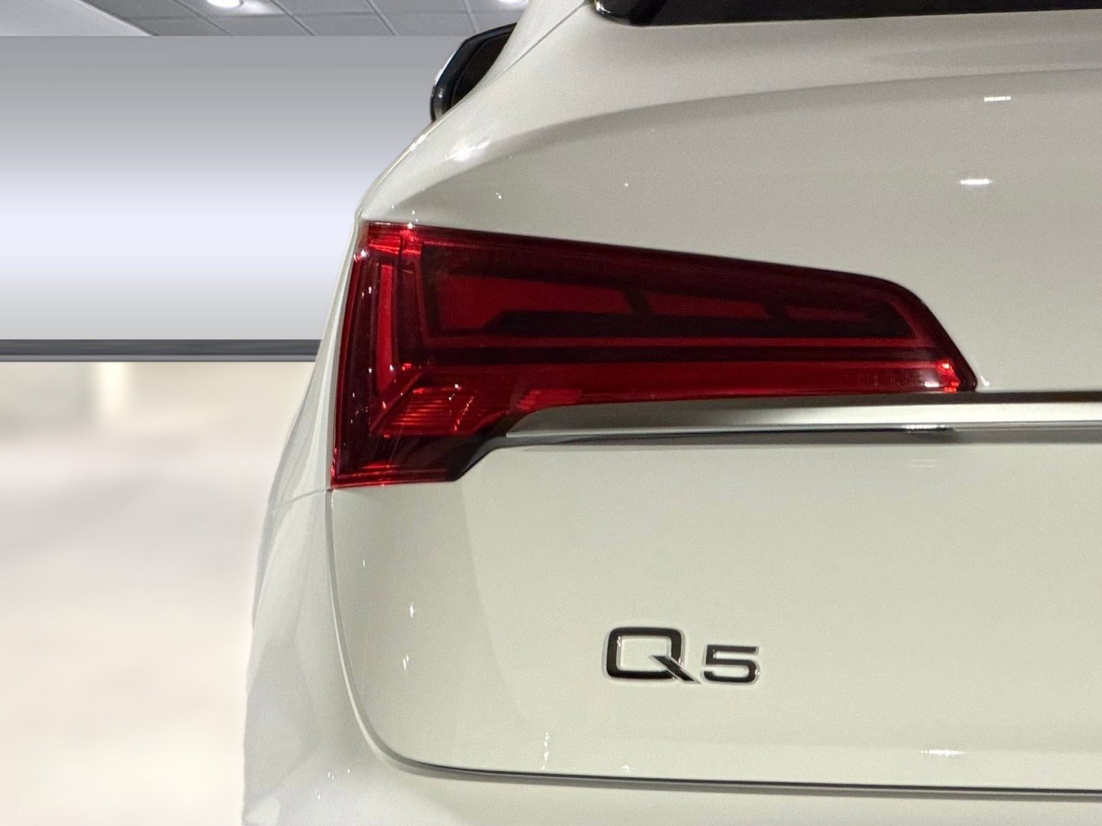 Certified 2023 Audi Q5 2.0T Premium Plus w/ Premium Plus Package image 13