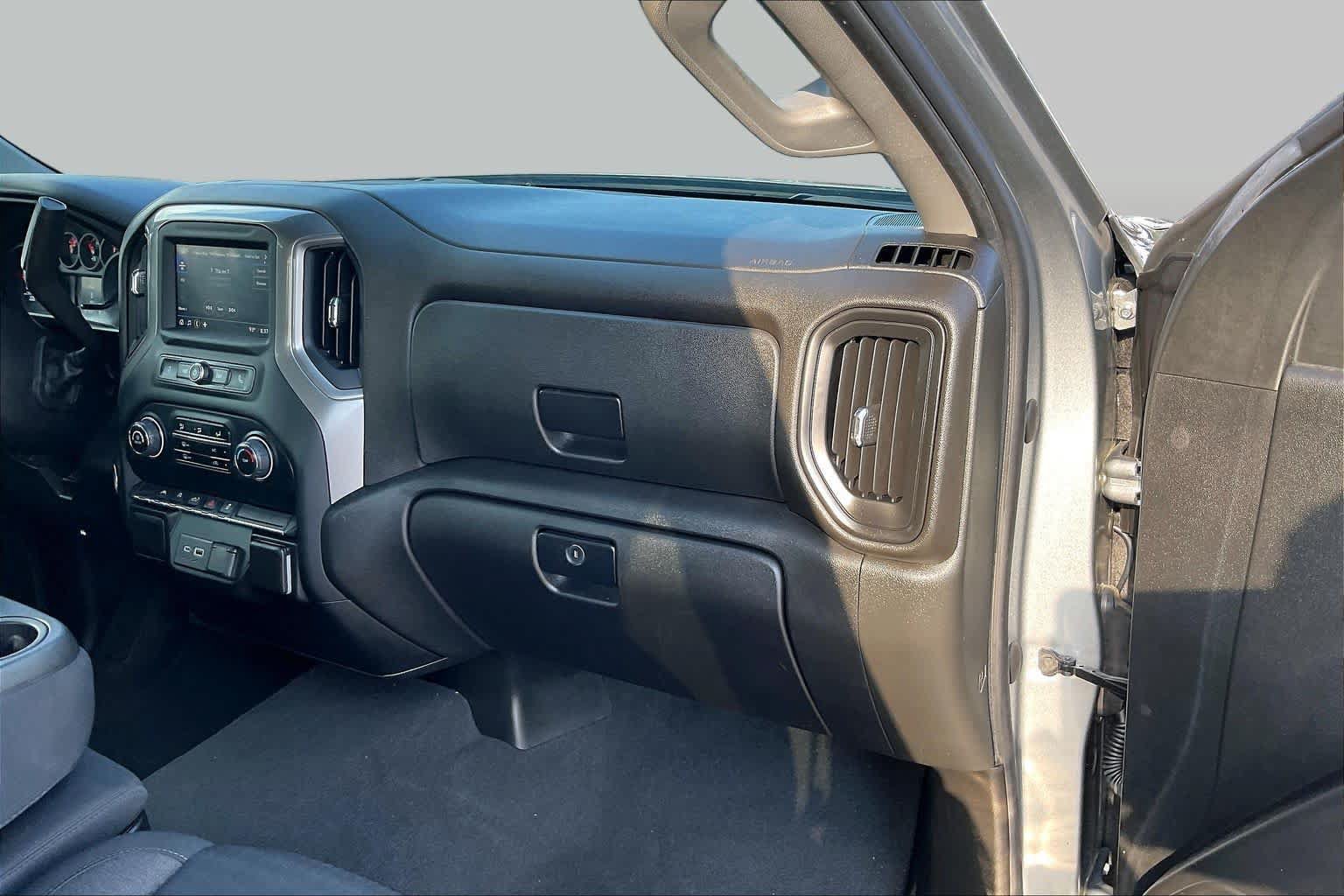 Used 2023 Chevrolet Silverado 1500 Custom AWD/4WD image 18