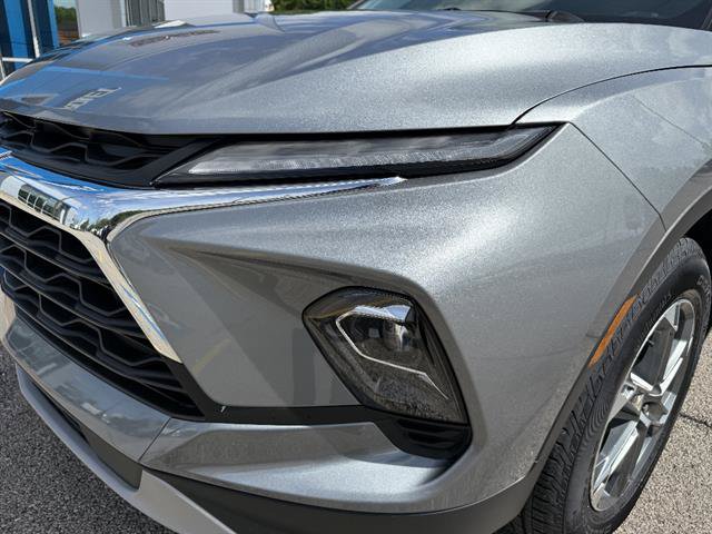 Certified 2025 Chevrolet Blazer LT AWD/4WD image 27