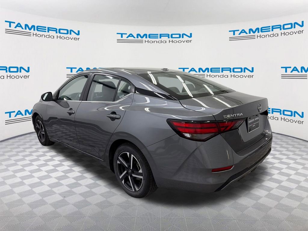 Used 2024 Nissan Sentra SV image 3