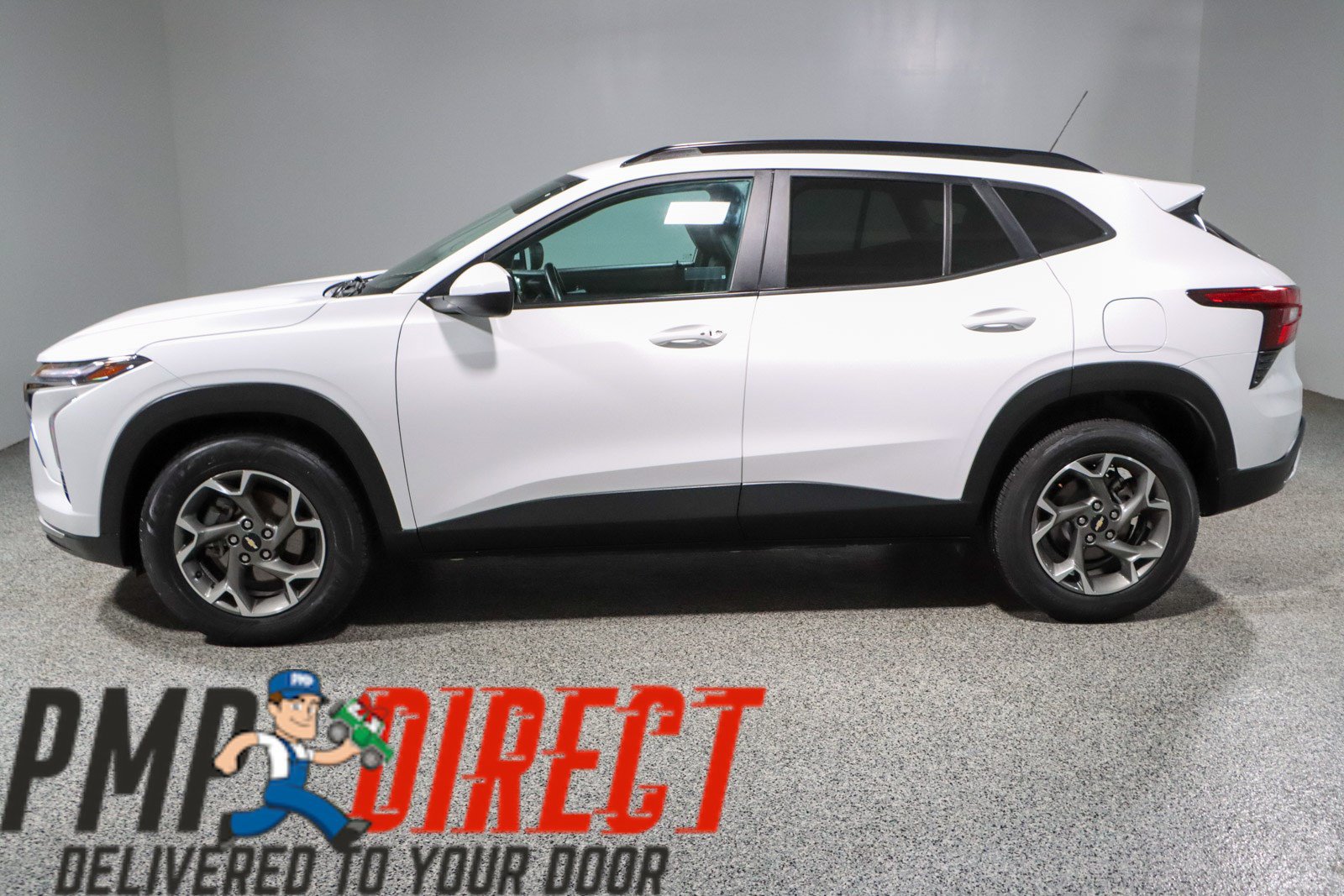 Used 2024 Chevrolet Trax LT w/ Sunroof Package FWD image 10
