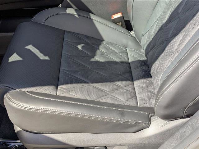 New 2026 Nissan Rogue Platinum w/ Platinum Premium Package image 4