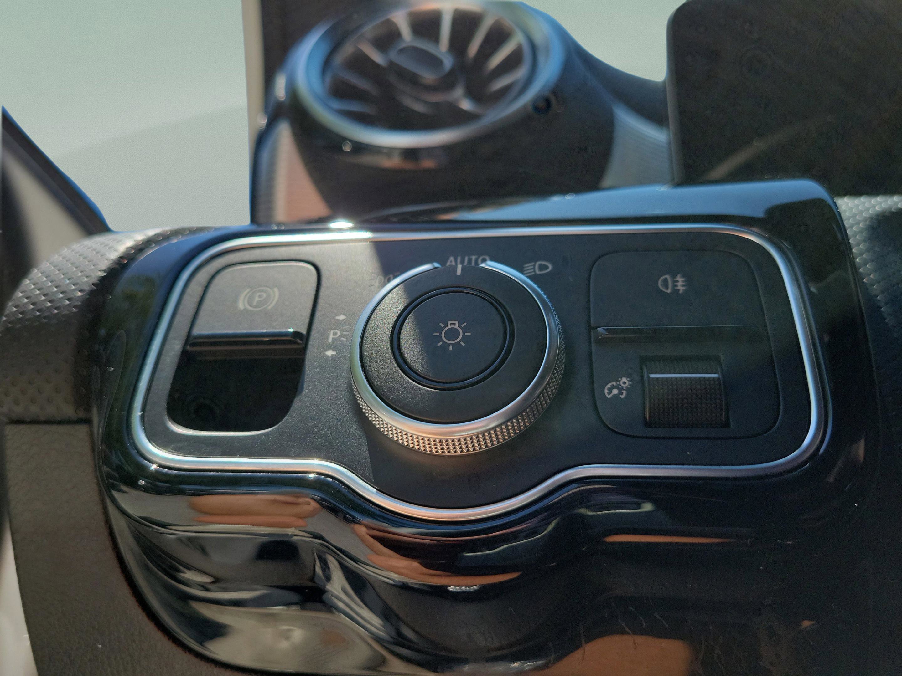 Used 2022 Mercedes-Benz A 220 image 19