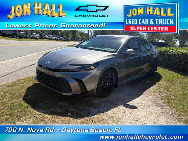 Used 2025 Toyota Camry SE image 10